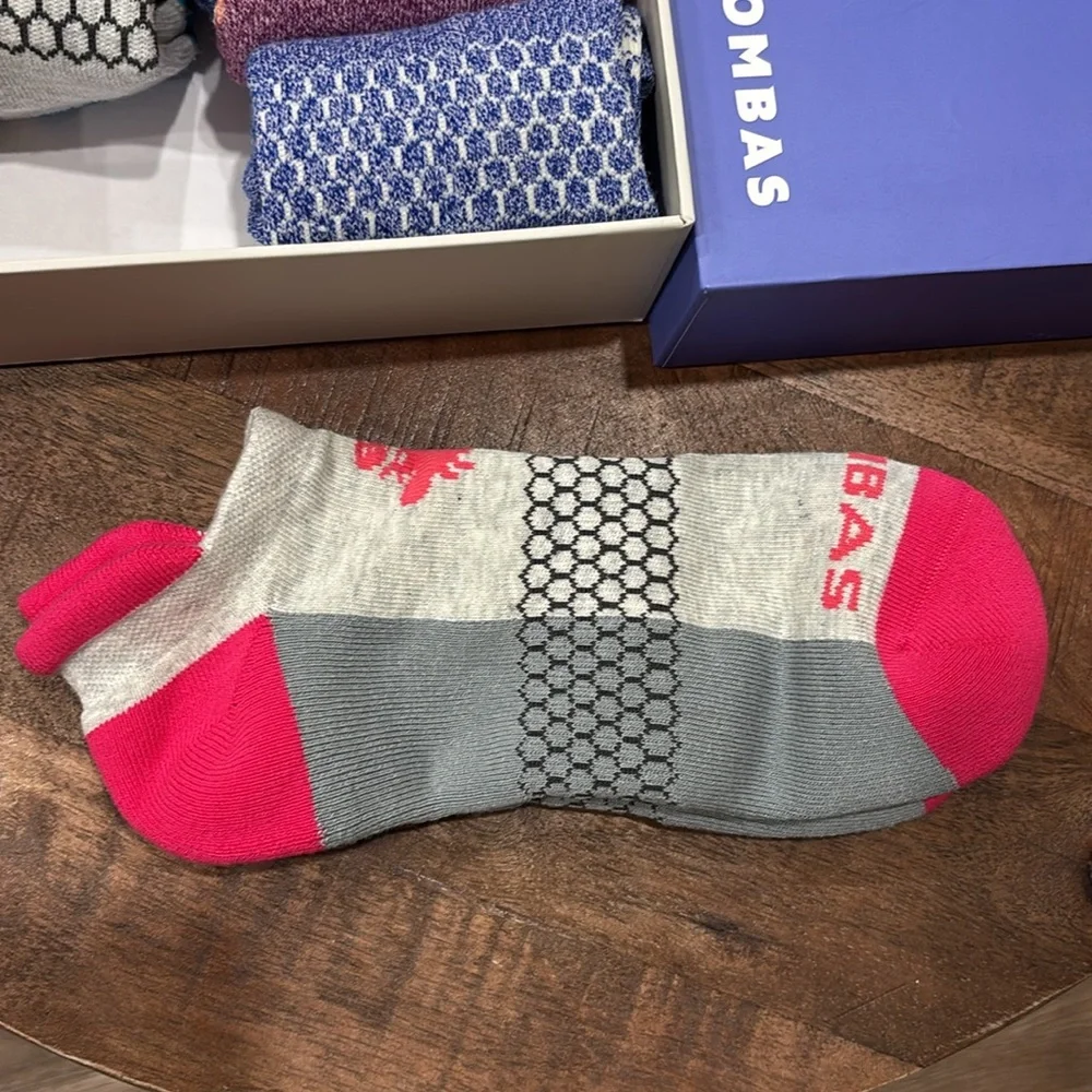 Bombas Women’s Ankle socks 8-pack Gift Box. Size L-9-10.5 - Picture 4 of 5